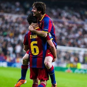 Xavi Hernández Instagram - Moltíssimes Felicitats Leo!! Tot un honor que siguis tu el que iguali aquest récord. Enhorabona amic. 😘♥️🔝⚽️
___

Muchísimas felicidades Leo!! Todo un honor que seas tú el que iguale este récord. Enhorabuena amigo. 😘 ♥️🔝⚽️
___

Congratulations Leo!! It’s an honor that you match this record. 😘 ♥️🔝⚽️

#Messi767 @leomessi