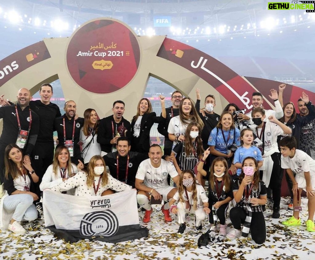 Xavi Hernández Instagram - Campions de la #AmirCup2021. Orgull màxim. Quin equip! Quina família! Gràcies a tots per l’esforç i el treball en equip. 🏆⚽️ #AlSaddFamily @alsaddsc Campeones de la #AmirCup2021. Orgullo máximo. ¡Qué equipo! ¡Qué familia! Gracias a todos por el esfuerzo y el trabajo en equipo. 🏆⚽️ #AlSaddFamily @alsaddsc Champions of #AmirCup2021. Really proud. What a team! What a family! Thank you for the effort and teamwork. 🏆⚽️ #AlSaddFamily @alsaddsc Al Thumama Stadium