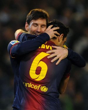 Xavi Hernández Instagram - Como culé, compañero y amigo solo puedo darte las gracias por todo lo que nos has dado durante estos años. Hagas lo que hagas, te deseo lo mejor. 🙏♥️⚽️ 
#elmejordelahistoria