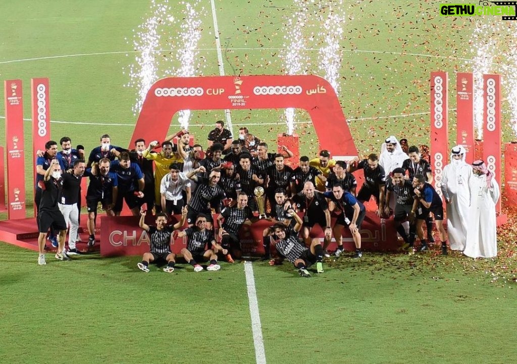 Xavi Hernández Instagram - CAMPIONS 2019-20 #OoredooCup 🇶🇦🏆 Molt orgullós d'aquest equip. Gran treball de tots. ___ CAMPEONES 2019-20 #OoredooCup 🇶🇦🏆 Muy orgulloso de este equipo. Gran trabajo de todos. ___ #OoredooCup 2019-20 CHAMPIONS 🇶🇦🏆 I’m so proud of this team. Excellent teamwork. @alsaddsc @qsl