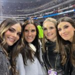 Ximena Navarrete Instagram – RBD ⭐️ lo máximo!!! Gracias @anahi te queremos muchooooo!!!!