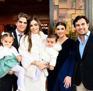 Ximena Navarrete Instagram - Bautizo 🕊️ Juanca … Gracias compadres @schecoperez @carolamtz1 los queremos mucho !!!