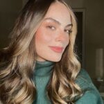 Ximena Navarrete Instagram - En vivo con @drgerardobarroso @clinicanascere … hablamos de fertilidad, tratamientos, historias de vida e información muy útil para quienes pasan por tratamientos o buscan ser mamás.