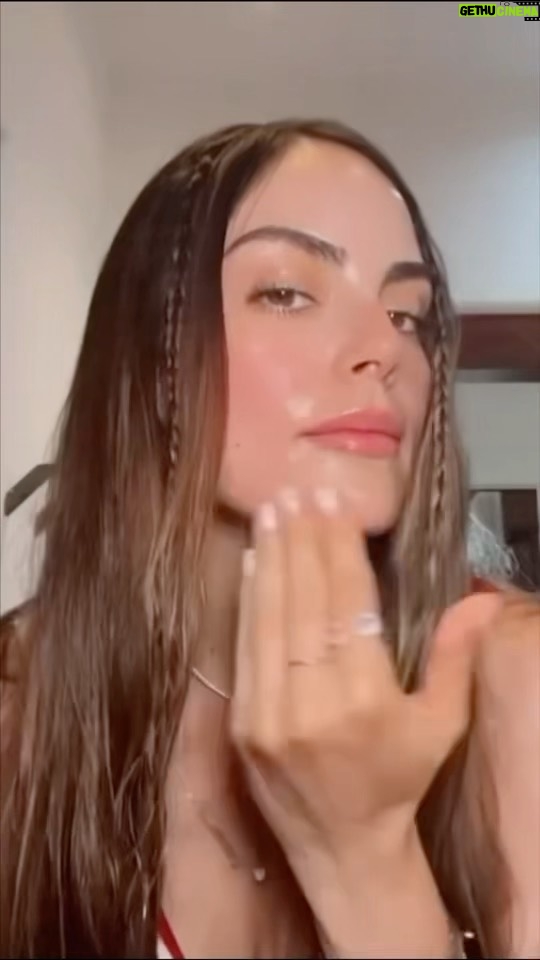 Ximena Navarrete Instagram - Si tienes más de 30 y quieres una rutina de skincare nueva y deliciosa … @natura.mexico #NaturaChronos #ColaboracionPagada #publicidad