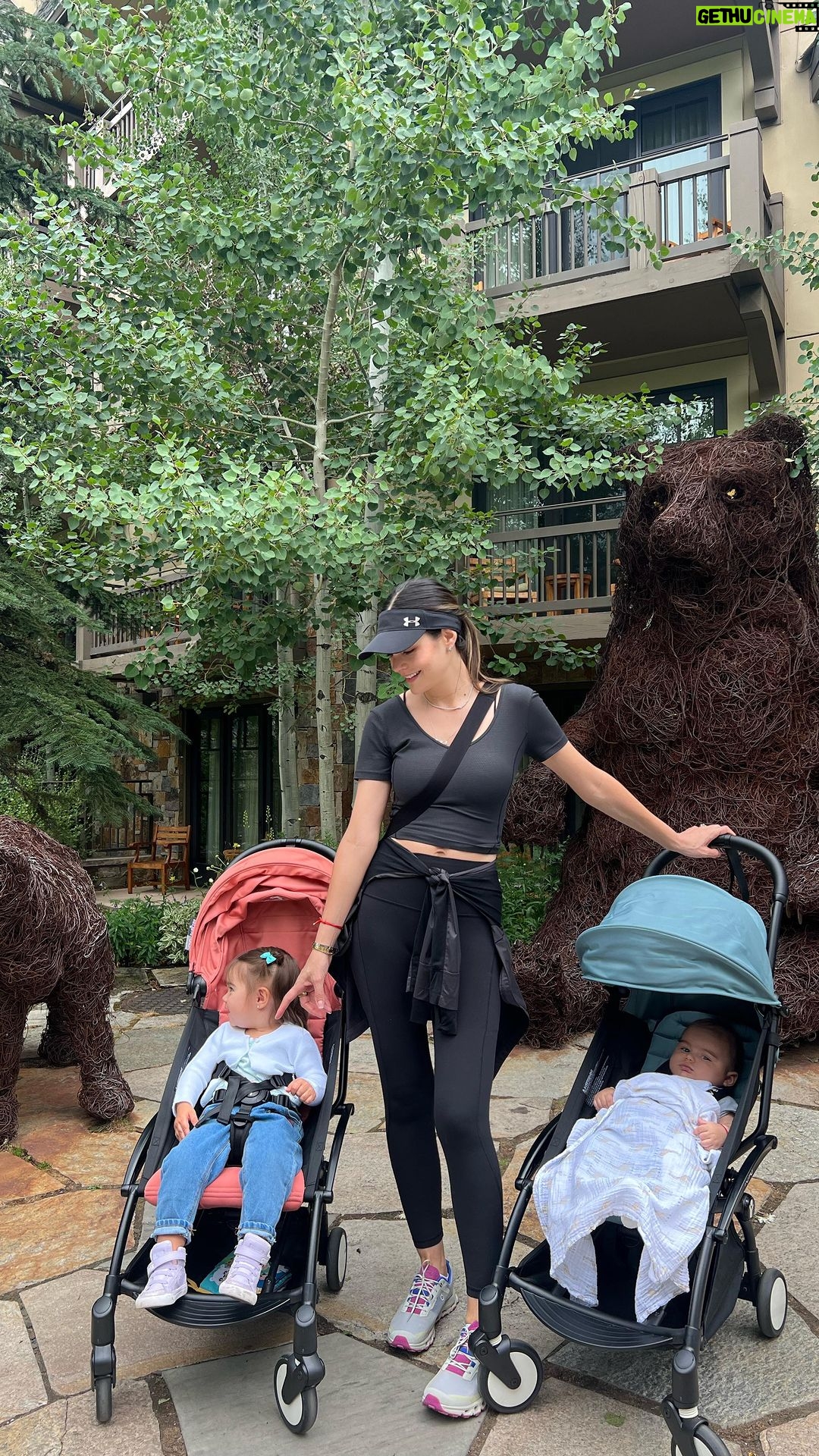 Ximena Navarrete Instagram - Verano 2023 π«Άπ» Vail π
