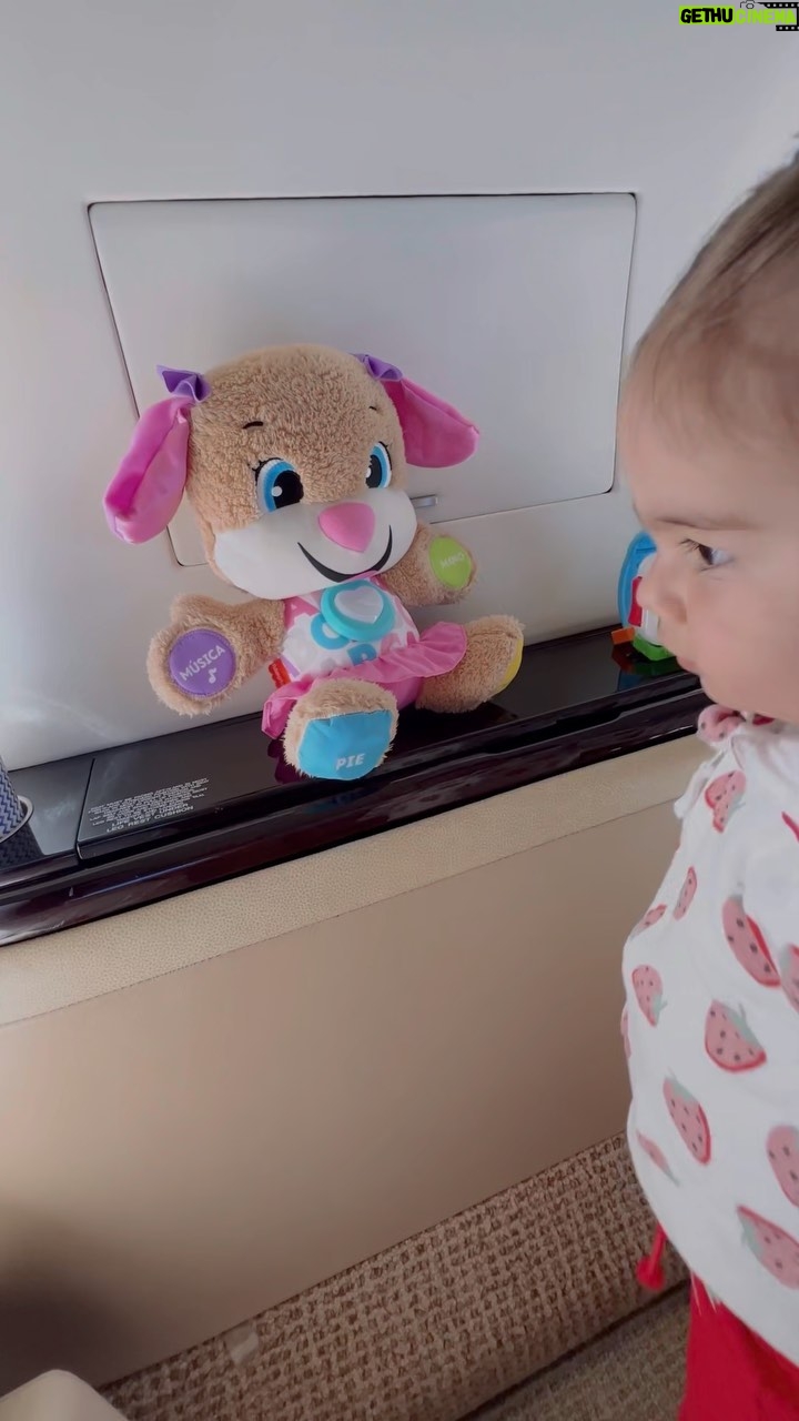 Ximena Navarrete Instagram - Esta amiguita de Xime ha sido una compañerita única en su desarrollo para empezar con sus primeras palabras y canciones …. Enamorada de mi princesa y de verla crecer tanto todos los días 💜 #ColaboracionPagada