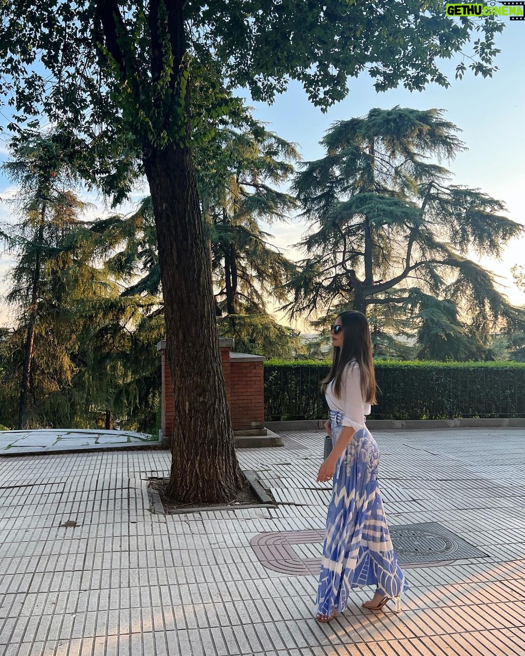 Ximena Navarrete Instagram - En … Madrid 🫰🏻 wearing @benitosantosoficial Madrid, Spain