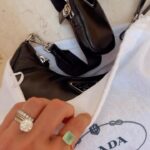 Ximena Navarrete Instagram - @the.salesisters 🫰🏻🩷 mi página favorita para artículos de lujo nuevos y 100 por ciento originales con descuentos!!! 🫠 #ColaboracionPagada