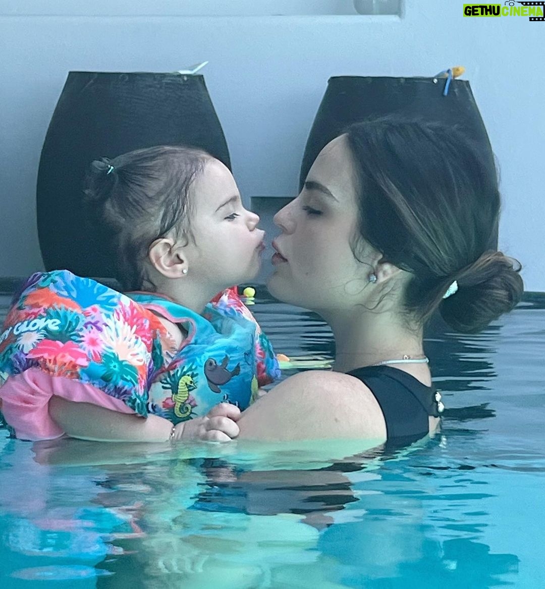 Ximena Navarrete Instagram - Del fin de semana š«¶š» ⢠happiness⢠@jcvalladares