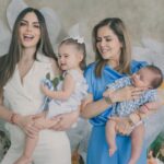 Ximena Navarrete Instagram – Amor infinito ♾️!!! @alisgonzalezphotography Gracias por capturar estos momentos que quedan en el corazón para siempre . Lo máximo, amé todas las fotos de nuestra sesión del día de las madres con mi invitada estelar, mi mamá 🫶🏻 XVN + JCVN