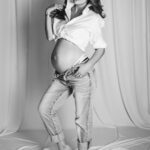 Ximena Navarrete Instagram - 37 semanas de embarazo 🐋