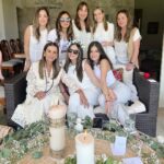 Ximena Navarrete Instagram - Gracias por este hermoso baby blessing para mi bebito @felicity.zen las quiero mucho a todas !!! Me falto Gaby Ro @gabrielarosete en este día pero ya casi nos vemos 🥹🙏🏻♾️🫶🏻💙 @mariananro @miriamhuber87 @raqueleichelmann @marthailse @robertamtzam @suslozano @riveromarce sus palabras y amor para mi bebé me llenan el corazón ! 🙏🏻♾️