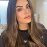 Ximena Navarrete Instagram - @pepegutierrezoficial made me do it 😂👁️💚 estos pupilentes los pueden conseguir en su salón … @pepegutierrezstudio green eyes 💁🏻‍♀️ (amigos es solamente una foto, son solo unos pupilentes que vende mi amigo @pepegutierrezoficial y no son permanentes, yo también soy muy feliz con mis ojos color café, tranquilos amores ✌🏻JUST FOR FUN… repito… just for fun 📢 ) todos los comentarios de hate… sacando frustraciones que solo reflejan traumas de quien los escribe, serán bloqueados y eliminados 🤭 por su atención gracias 😏!