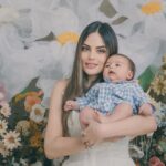 Ximena Navarrete Instagram – Amor infinito ♾️!!! @alisgonzalezphotography Gracias por capturar estos momentos que quedan en el corazón para siempre . Lo máximo, amé todas las fotos de nuestra sesión del día de las madres con mi invitada estelar, mi mamá 🫶🏻 XVN + JCVN