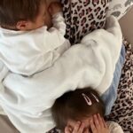 Ximena Navarrete Instagram - Lo mejor de abril 🫠 mis niños 🧸