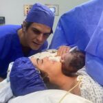 Ximena Navarrete Instagram - Hoy 31 Marzo 2023 nació nuestro amor !!! 53 cm 3.740 kilos - Bienvenido mi niño lindo te amamos con toda el alma 💙Juan Carlos Valladares Navarrete !!! @jcvalladares