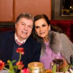 Ximena Navarrete Instagram - Más del bautizo de mi gordo 🤍🕊️ una ceremonia íntima solamente con nuestras familias, abuelos, tíos, primos y padrinos. Dic 2023