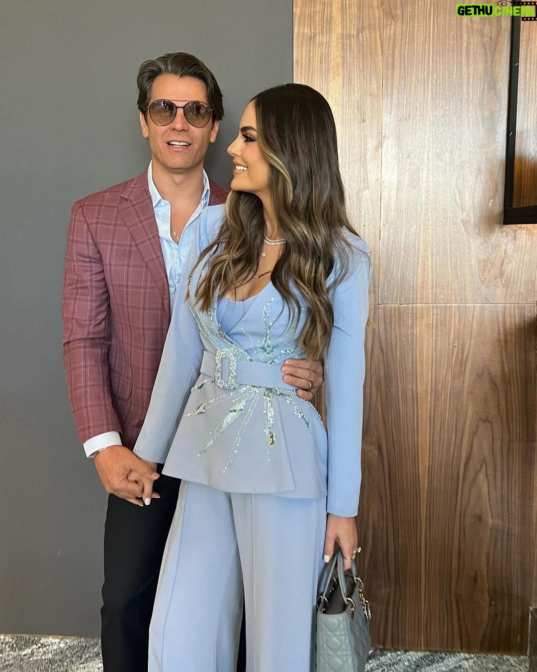 Ximena Navarrete Instagram - Del fin pasado 🩵