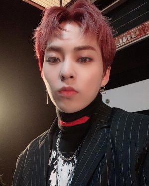 Xiumin Instagram - 💕🔫