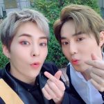 Xiumin Instagram - "EXO-L 고맙고 사랑해요~💕"