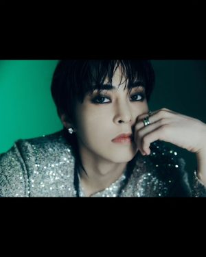 Xiumin Instagram - 오랜만입니다🤗