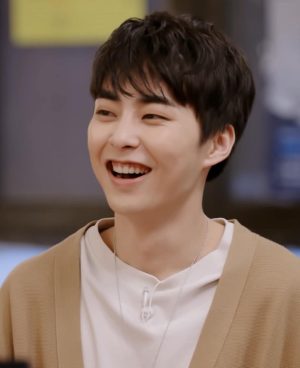 Xiumin Instagram - 이제 저도<신과함께>에 함께하게 되었어요>.<

매주 금요일밤 10시30분 '채널S'

많.관.부!🍷

#신과함께 #당신과함께 #시우민과함께