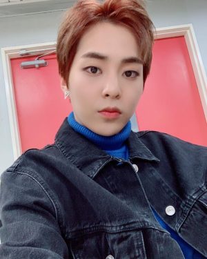 Xiumin Instagram - 우리를 비춰주는 별들이여~
오늘 정말 눈부시게 아름다웠소!!