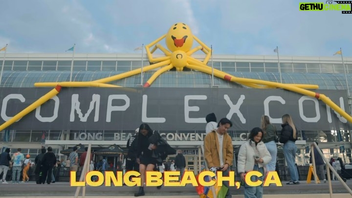 Xzibit Instagram - First time going to @complexcon and had a great time! @complex has grown into a lifestyle brand that the culture gravitates towards. Great job guys. Met a whole bunch of folks that are pushing the envelope and received a great acknowledgement with my brothers. See you guys next year. @ras_kass @kidfromkidnplay @edidono4l @westsidegunn @maxheadrum @hi5.agency @davidmadeit @kenneththeophin 🎬 @taydoevision