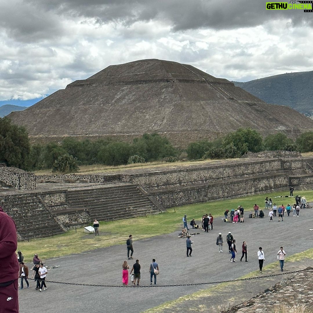 Xzibit - 24.4K Likes - Came to see the pyramids. Great call. This was dope.
#Mexico