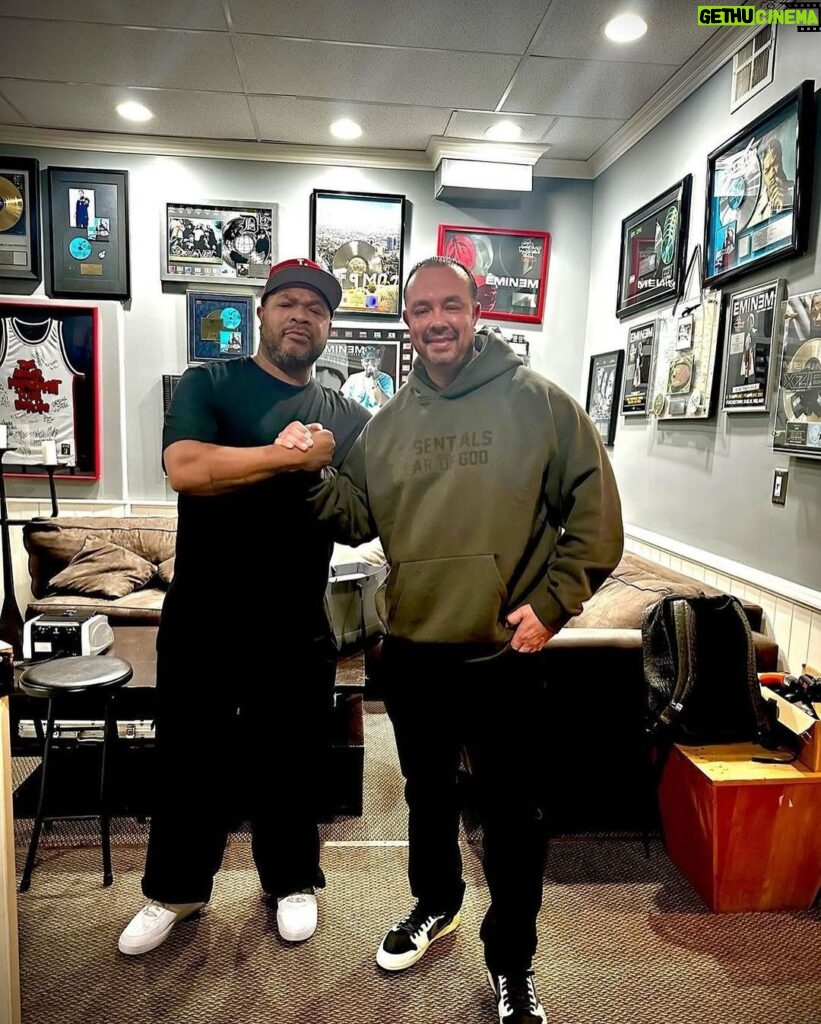 Xzibit Instagram - Posted @withregram • @bobbydeepresents Had A Meeting with @xzibit today. Major things coming in 2024 Music, touring, and film 🎥 Stay tuned! #rebirththreetimesmyworth #bdptalentagency