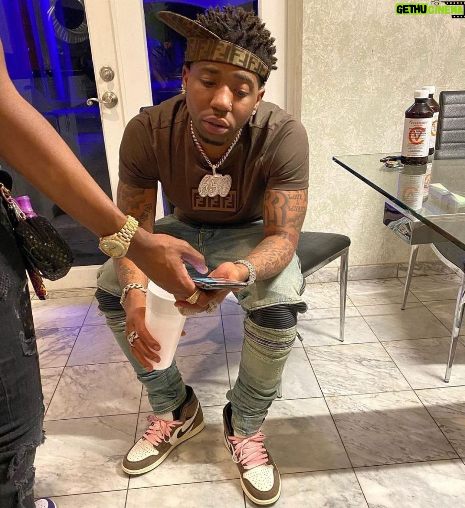 YFN Lucci Instagram - Even in a earthquake we wouldnt break nigga know we solid #Free650