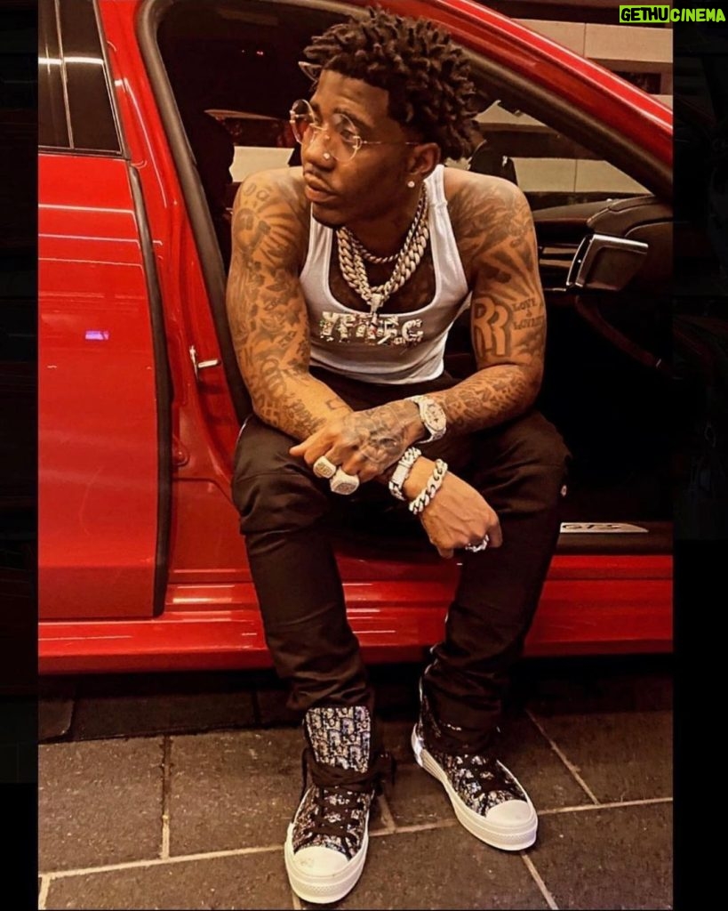 YFN Lucci Instagram - “Niggas crossed me so much I ain’t even turned my back on nun of dem niggas Niggas snaked me out so much I ain’t even turned my back on nun of dem niggas Put dem niggas inside the picture tried to get a bag wit em now its fuck ya THATS JUST HOW IM FEELIN #FREE650”