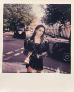 Yağmur Tanrisevsin Instagram - Londra 🤎 Photographer: @mrollieali Fashion Editor: @imbernadeta
