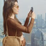 Yağmur Tanrisevsin Instagram – 12 ay yaz yaşama fırsatı sunan Dubai’de deniz ve güneş dışında da aksiyon sevenler için sayısız extrem deneyim alternatifi de sunuyor..✨Tek başınıza gitseniz bile çok keyifli zaman geçireceğiniz eşsiz bir yer. Herkesin mutlaka görülmesi gereken yerler listesinde en üstlerde yer alması gereken Dubai 🌞 #dubai @visitdubai #işbirliği #mustseen  #suncity #lovedubai