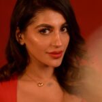 Yaashika Aanand Instagram - You’re the ketchup to my fries – a little messy, but absolutely necessary.”🙊❤️🌹 📸 @sathyaphotography3 💄 @alana_makeupstudio 💇‍♀️ @arithaarambridalstudio 👗 @eshush_thedesignerstudio 🪡 @affluent_choices 💍 @ishhaara 💃 @nyaan.soundarya