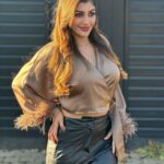 Yaashika Aanand Instagram - Good evening 🤍🤍 Happy Sunday 🤍🤍 Chelmsford, UK