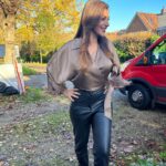 Yaashika Aanand Instagram - Good evening 🤍🤍 Happy Sunday 🤍🤍 Chelmsford, UK