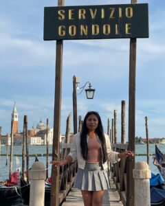 Yalitza Aparicio Instagram - Otras de el álbum 😍💕💞🌸 📷 @manunavarro Venice, Itally