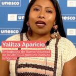 Yalitza Aparicio Instagram - ¡Es hora de hablar sobre los desafíos y amenazas que enfrentan las lenguas indígenas en todo el mundo! A pesar de ser una parte valiosa de la diversidad lingüística y cultural de nuestro planeta, muchas lenguas indígenas están en peligro de desaparecer debido a la falta de apoyo y reconocimiento. Las lenguas indígenas son una parte fundamental de la historia y la cultura de muchos países. En todo el mundo, los hablantes de lenguas indígenas se enfrentan a desafíos como la discriminación, la falta de acceso a la educación y la pérdida de sus tierras ancestrales. A medida que celebramos la diversidad lingüística y cultural, también debemos comprometernos a proteger y preservar las lenguas indígenas. Debemos asegurarnos de que se les brinde el reconocimiento y el apoyo que merecen, para que puedan seguir prosperando y transmitiéndose de generación en generación. Gracias, @yalitzaapariciomtz , Embajadora de Buena Voluntad de la UNESCO para los pueblos indígenas, por tu trabajo incansable en la defensa de las lenguas indígenas y por dar voz a los hablantes de estas lenguas en todo el mundo. ¡Sigamos trabajando juntos para proteger y preservar la diversidad lingüística y cultural de nuestro planeta! #LenguasIndigenas #PreservaciónCultural #YalitzaAparicio #PueblosIndígenas #LenguasIndígenas #UNESCO