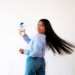 Yalitza Aparicio Instagram – Lograr tener un cabello revitalizado y sin caspa ¡nunca había sido tan fácil! pues ahora con @headandshouldersla Limpieza y Revitalización con Aceite de Argán, #LoTengoTodo, su fórmula es de uso diario y está aprobada dermatológicamente por la Skin Health Alliance. Vayan por el suyo y disfruten de esta dualidad. #RevitalizadoYSinCaspa #Publicidad
📷 @irireis