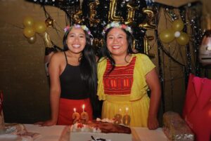 Yalitza Aparicio Instagram - Que estos momentos sean eternos 😘🙂😇… 
#veintisiempre  #29 y #30 #veintisiempre 
📸 @irireis 
.
.
.
☺️ aún tengo más fotos 😉