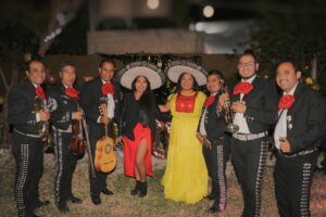 Yalitza Aparicio Instagram - Que estos momentos sean eternos 😘🙂😇… 
#veintisiempre  #29 y #30 #veintisiempre 
📸 @irireis 
.
.
.
☺️ aún tengo más fotos 😉