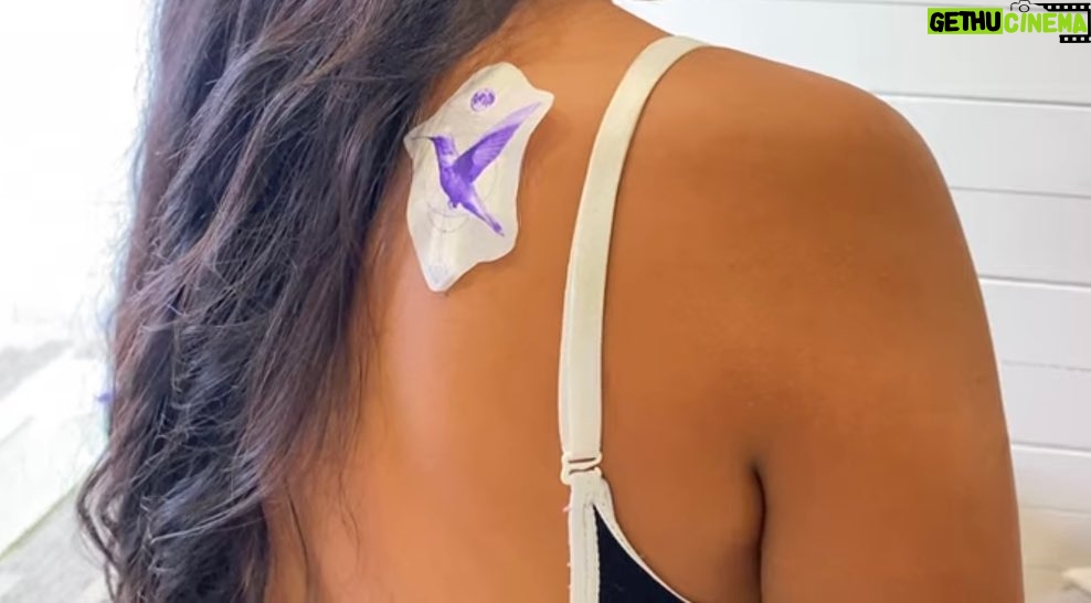 Yalitza Aparicio Instagram - Que complicado elegir la zona… pero…¡Me hice un tatuaje!🥰.. antes de juzgarme vean primero el video en mi canal de YouTube 🤭 📸 @irireis ✍️ @carlosbautistab San José Del Pacífico, Oaxaca, Mexico