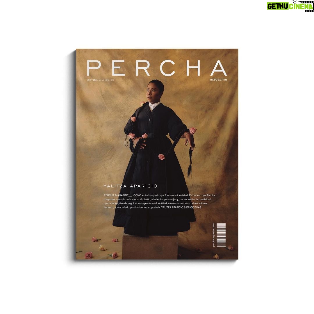 Yalitza Aparicio Instagram - ¡ESTRENAMOS PRINT VOLUMEN N°1! PERCHA MAGAZINE_ICONO es todo aquello que forma una Identidad, y es por eso que Percha Magazine a través de la Moda, Diseño, Arte, Personajes y por supuesto Creatividad que la rodea, decide seguir construyendo esta identidad y evoluciona con su Primer Volumen Impreso acompañado de dos iconos en portada: YALITZA APARICIO & ERICK ELIAS. Dirección & Realización @bienfufurufo & @edu.espejo Dirección Creativa & Fotografía @enriqueleyva_ Styling @sofyflorees MUA @ger.parra Hair @erickmoreno Asistente de Foto @amau_rivera Asistente de Moda @mel.tnnn Asistente Hair @sonyterra Producción @perchaterciopelo Coordinación @pauaviflores & @ladanielagutierrez Asistente de Coordinación @rislasd Agradecemos el apoyo a @saenger_galeria por las facilidades otorgadas para el uso de sus instalaciones y a @arquitecturafloral por el tocado de flores. PR @manunavarro Agencia @nmda_mx Look en Portada @dior | Joyería @cartier Historia Completa | Link en Bio ☝🏾 #perchamagazine #yalitzaaparicio #portada #revista SAENGER GALERÍA