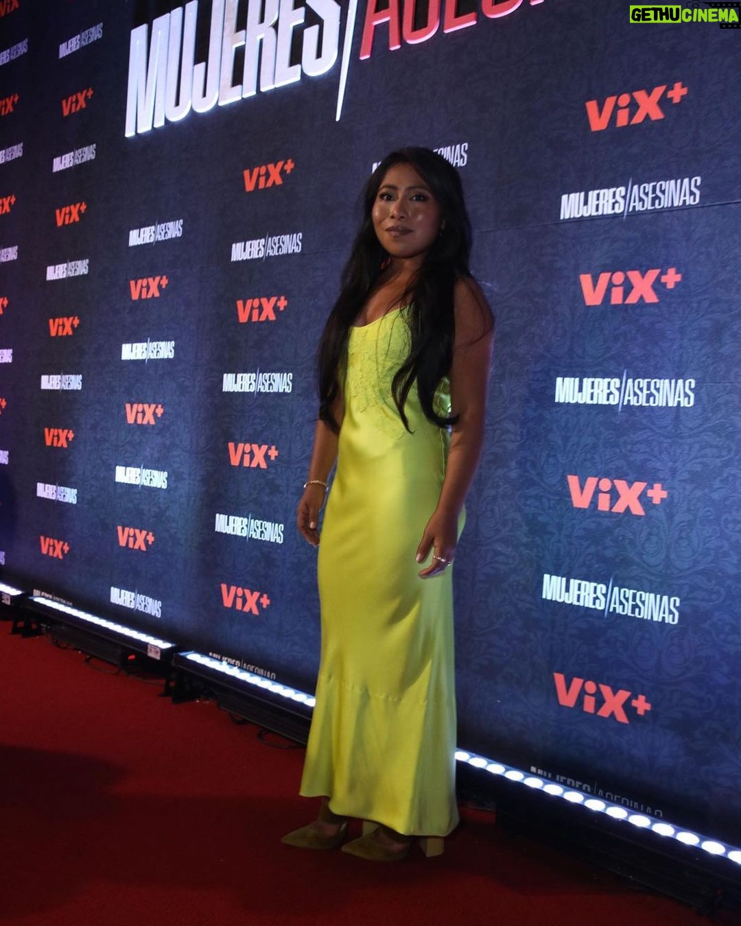 Yalitza Aparicio Instagram - Una mΓ‘s antes de que acabe el aΓ±o ππππβ¦ #LaInsomne #mujeresasesinas Makeup: @Ger para Pelo: @gabbioka Vestido: @victoriabeckham @laratrap Joyeria: @cartier Zapatos: @charvec Styling: @pabloriveraag Mexico City, Mexico