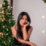 Yalitza Aparicio Instagram - Antes de que termine el año y aunque ya pasó noche buena y navidad 🪅🎄, quiero desearles a todos lo mejor de este mundo, que cada momento vivido se vuelva una anécdota más que contar 🥰 y un nuevo aprendizaje adquirido😎, que el año que viene los reciba con mucho amor y salud… ¡ LOS AMO ! 💕🎄 📸 @verogomez_lifestyle