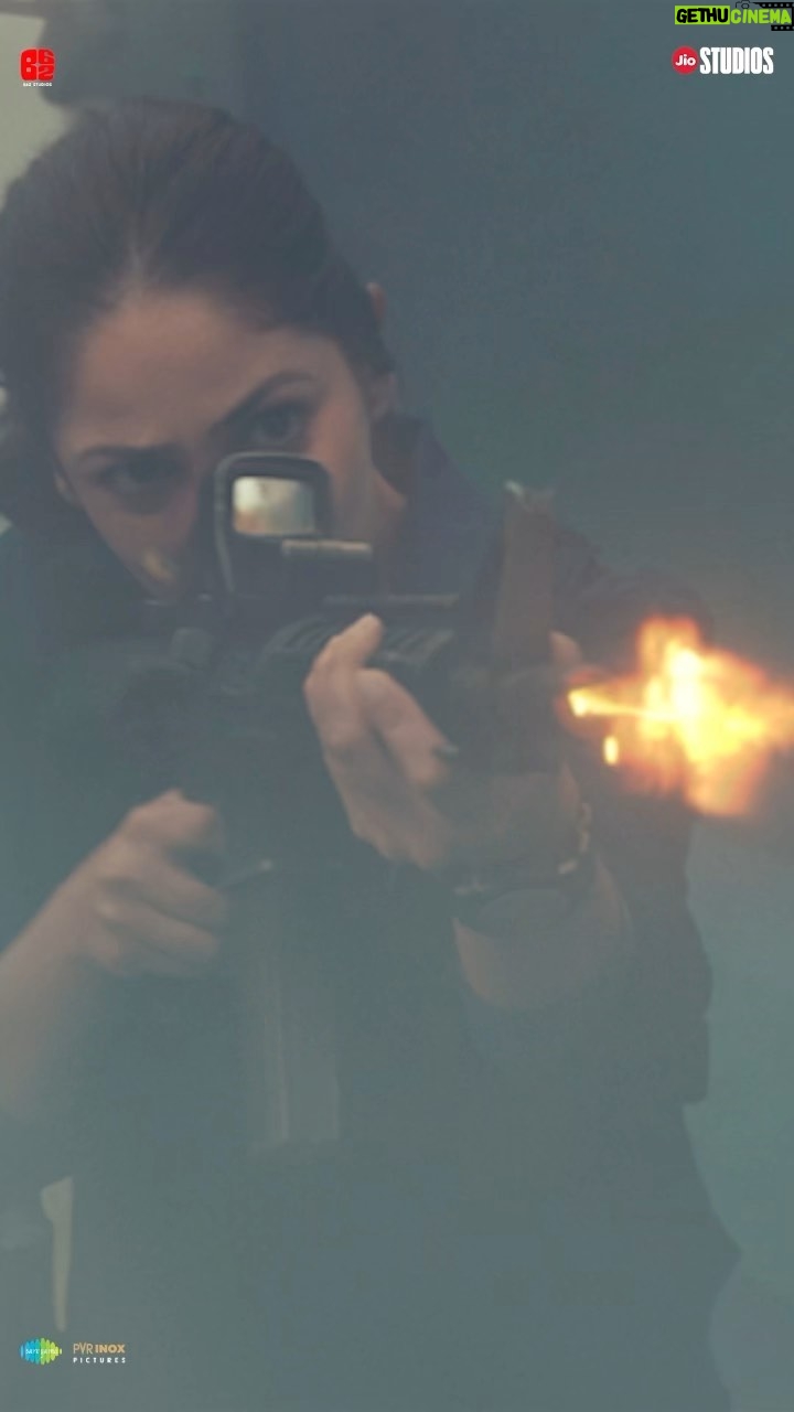 Yami Gautam Instagram - Ek article jisne badal di Kashmir ki taqdeer aur Desh ki tasveer! #Article370 in cinemas. Book your tickets now! (Link in bio) #YamiGautam @pillumani @vaibhav.tatwawaadi @siyaramkijai #KiranKarmarkar @rajarjunofficial @skand_thakur @ashwinikoul93 @irawatimayadev @ashwani.1204 @divyasethshah @sumitkaul10 @adityasuhasjambhale #JyotiDeshpande @adityadharfilms @dhar_lokesh #JioStudios #B62Studios #Saregama #PvrPictures @monalthaakar07 @arj.writer @aarshvora @puneetwaddan @shashwatology @shivkumarpanicker @sidvasanity @mukeshchhabracc @yantrapd @veerakapuree