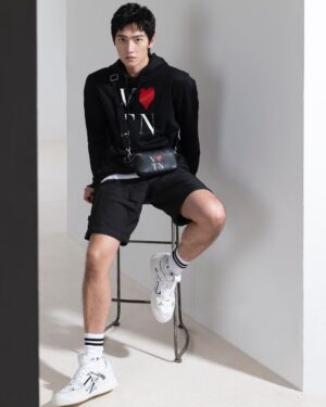 Yang Yang Instagram - #VLoveTN @maisonvalentino #心动方法论 @pppiccioli