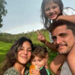 Yanna Lavigne Instagram - Achamos um arco-íris em casa no dia do aniversário da Memé, nosso pote de amor 🌈 🧡