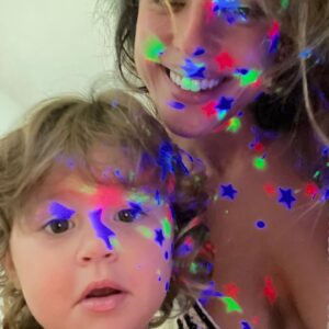 Yanna Lavigne Instagram - Feliz natal meu povo!! Reflitam sua existência e atitudes no mundo, e que aqui, experienciemos o máximo do amor ❣️